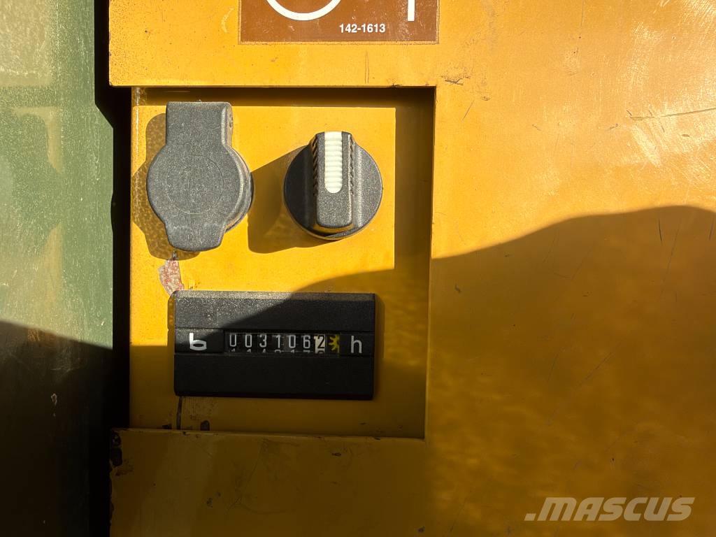 CAT M 318 Gravemaskiner på hjul