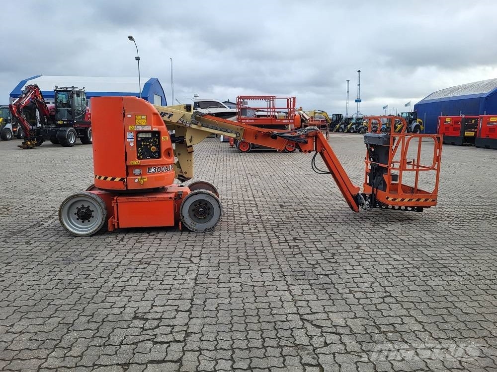 JLG E 300 AJP Plataforma de trabajo articulada
