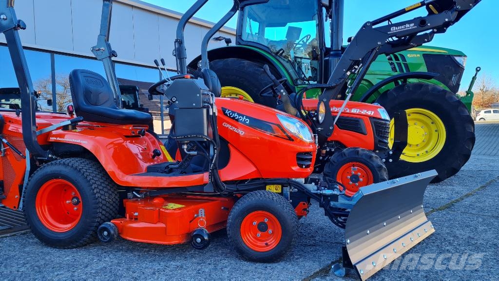 Kubota GR 2120 III Special 站式割草機