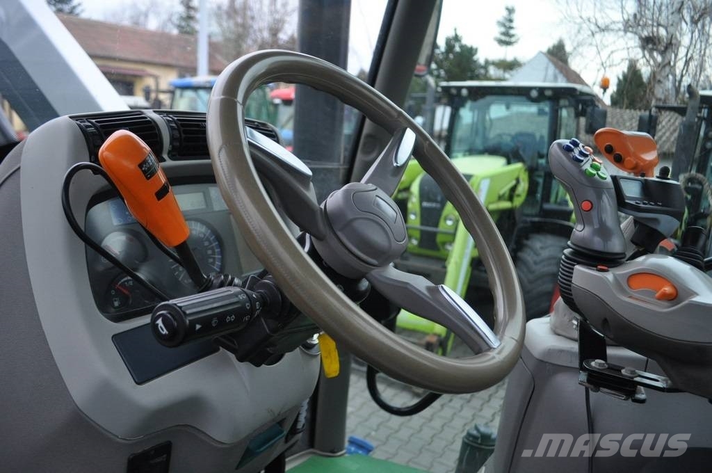 Deutz-Fahr AGROTRON 6160 P + QUICKE Q78 Traktori