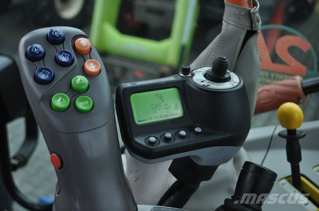 Deutz-Fahr AGROTRON 6160 P + QUICKE Q78 Traktori