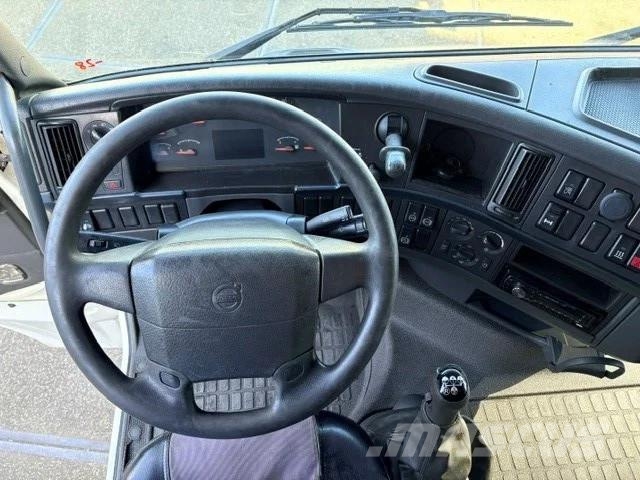 Volvo FH GLOBETROTTER (D13 ENGINE) (12+2 GEARS MANUAL GE Тягачі