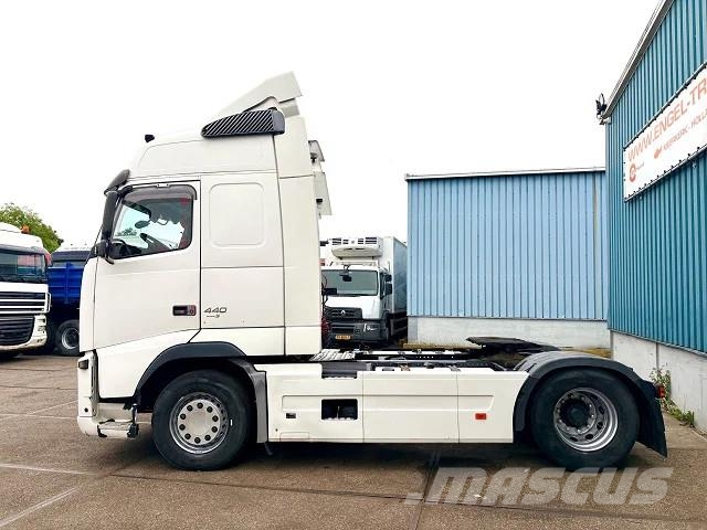 Volvo FH GLOBETROTTER (D13 ENGINE) (12+2 GEARS MANUAL GE Тягачі