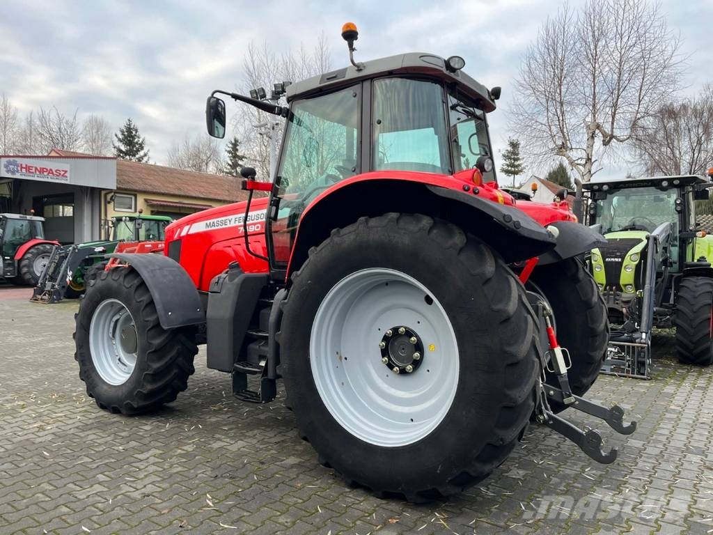 Massey Ferguson 7490 Dyna-VT Traktory