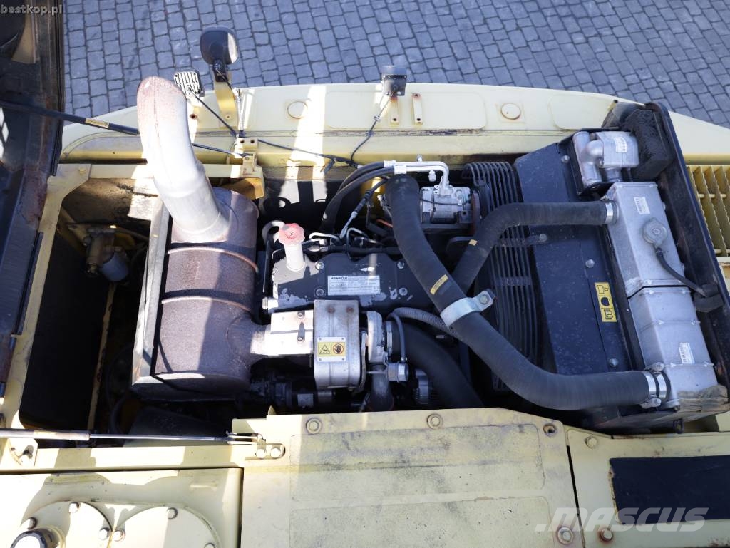 Komatsu PW 140-7 Pyöräkaivukoneet
