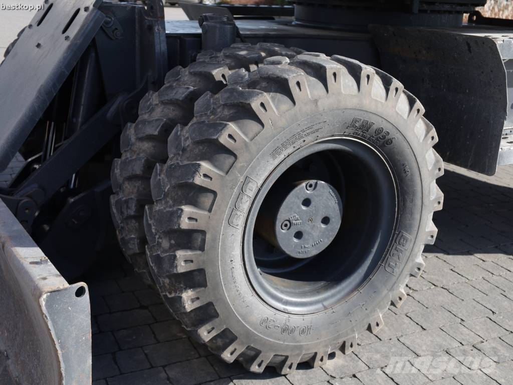 Komatsu PW 140-7 Pyöräkaivukoneet