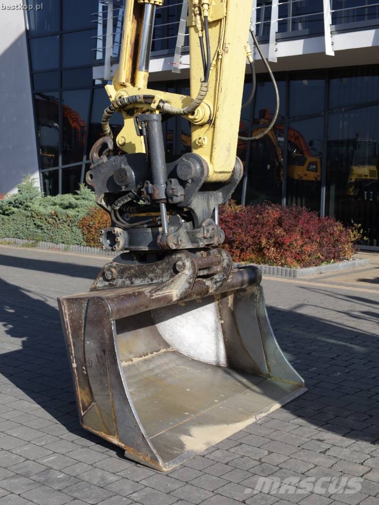 Komatsu PW 140-7 Pyöräkaivukoneet
