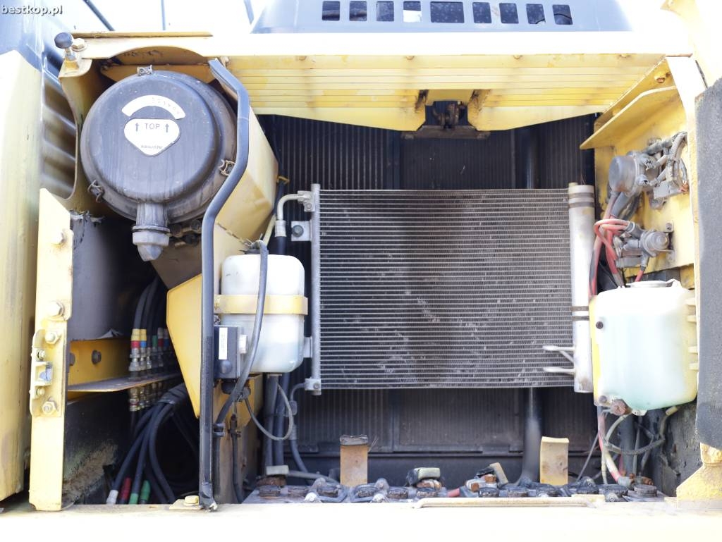 Komatsu PW 140-7 Pyöräkaivukoneet