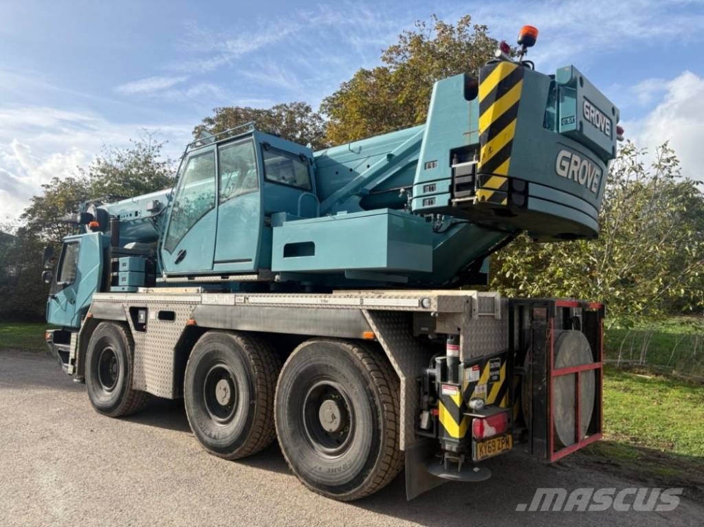 Grove GMK3060L Mobiilinosturit
