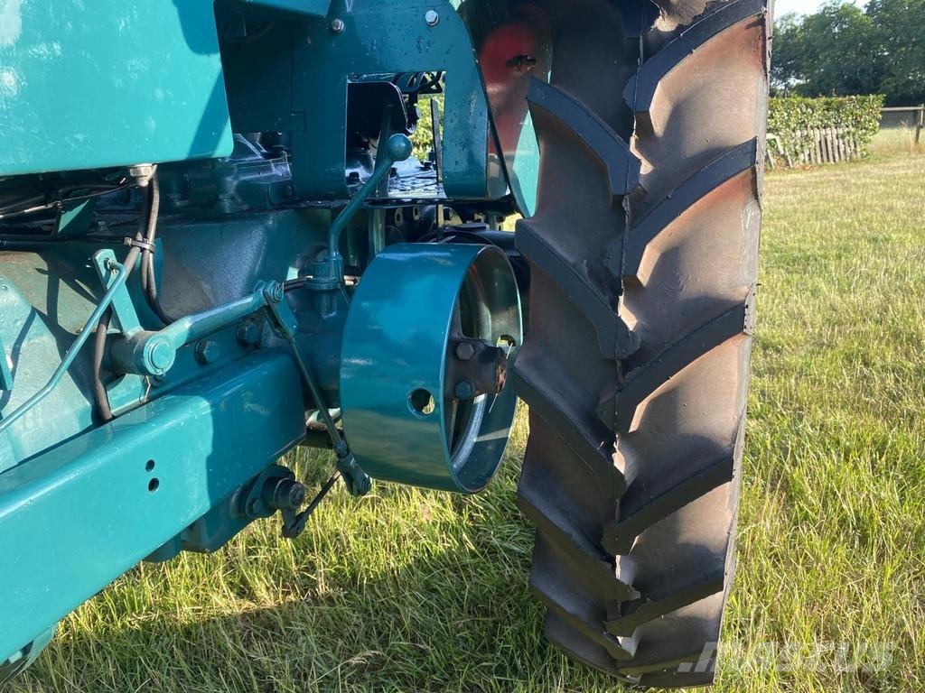 Hanomag R 22 Lift-arm, PTO, Corn-Wheel, Etc Traktoriai