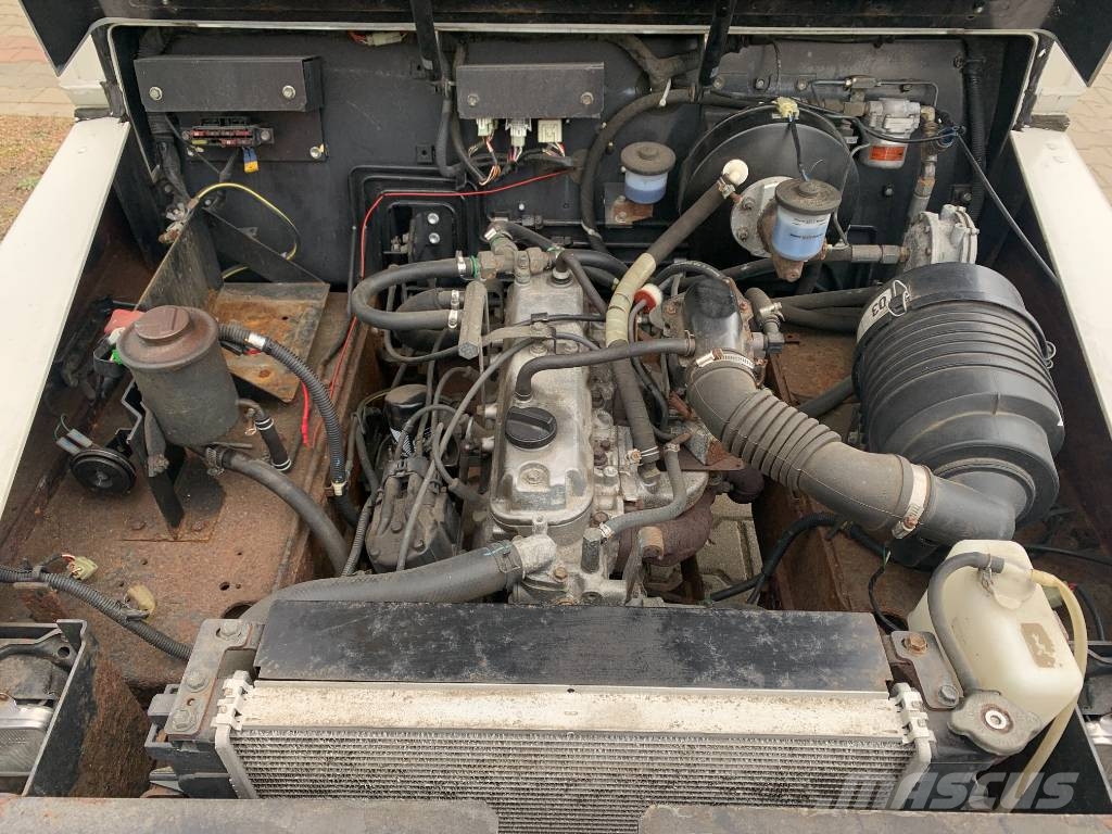 Toyota 2TG20 /02/ V-3869 EO Flughafenausrüstung