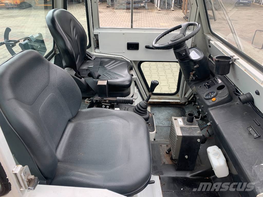 Toyota 2TG20 /02/ V-3869 EO Flughafenausrüstung