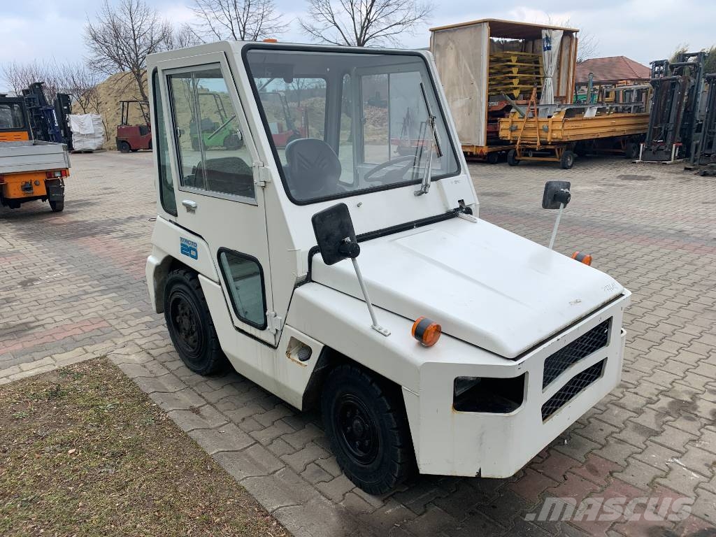 Toyota 2TG20 /02/ V-3869 EO Flughafenausrüstung