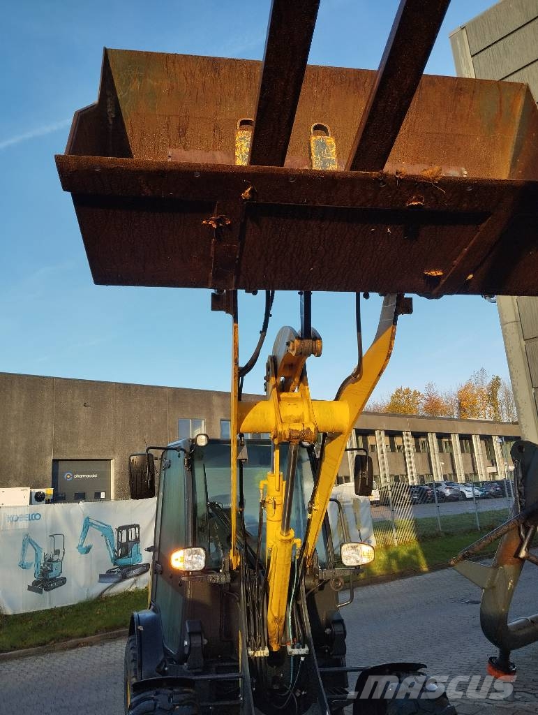 Komatsu WA 70 M-8EO Κατασκευές - Άλλα