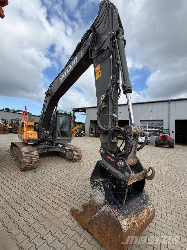 Volvo EC 220 EL Rupsgraafmachines
