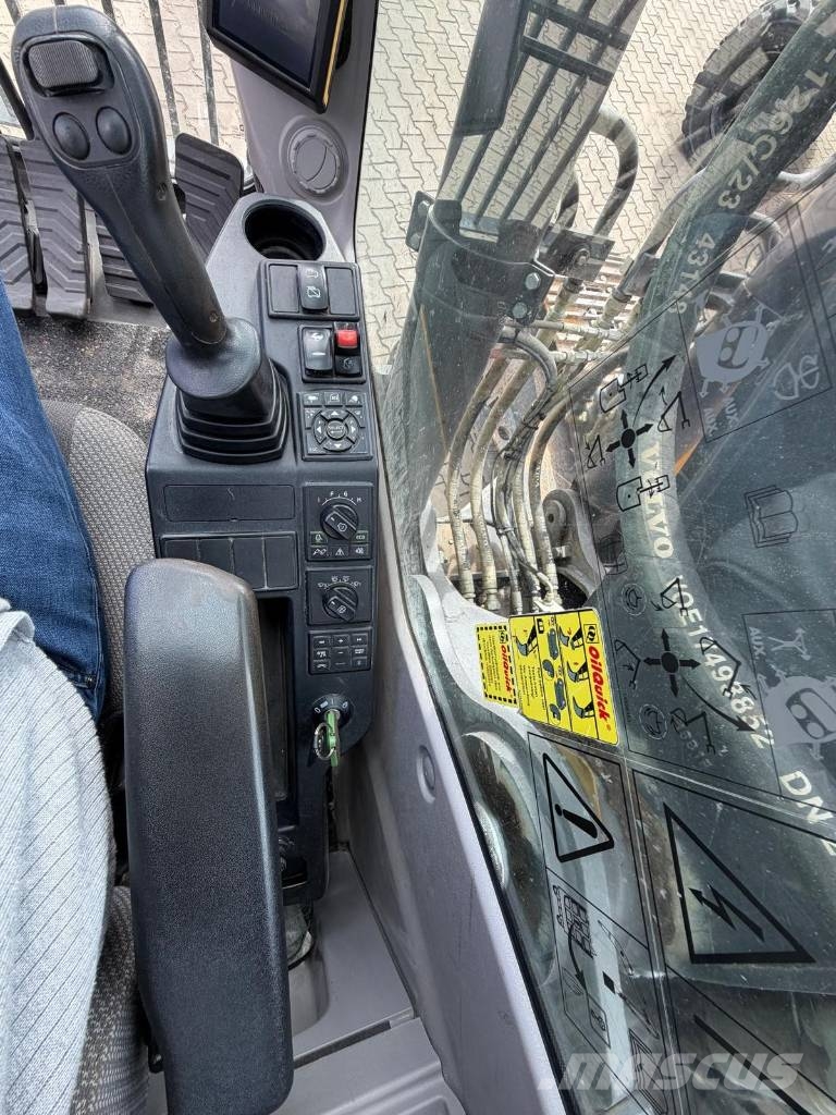 Volvo EC 220 EL Rupsgraafmachines