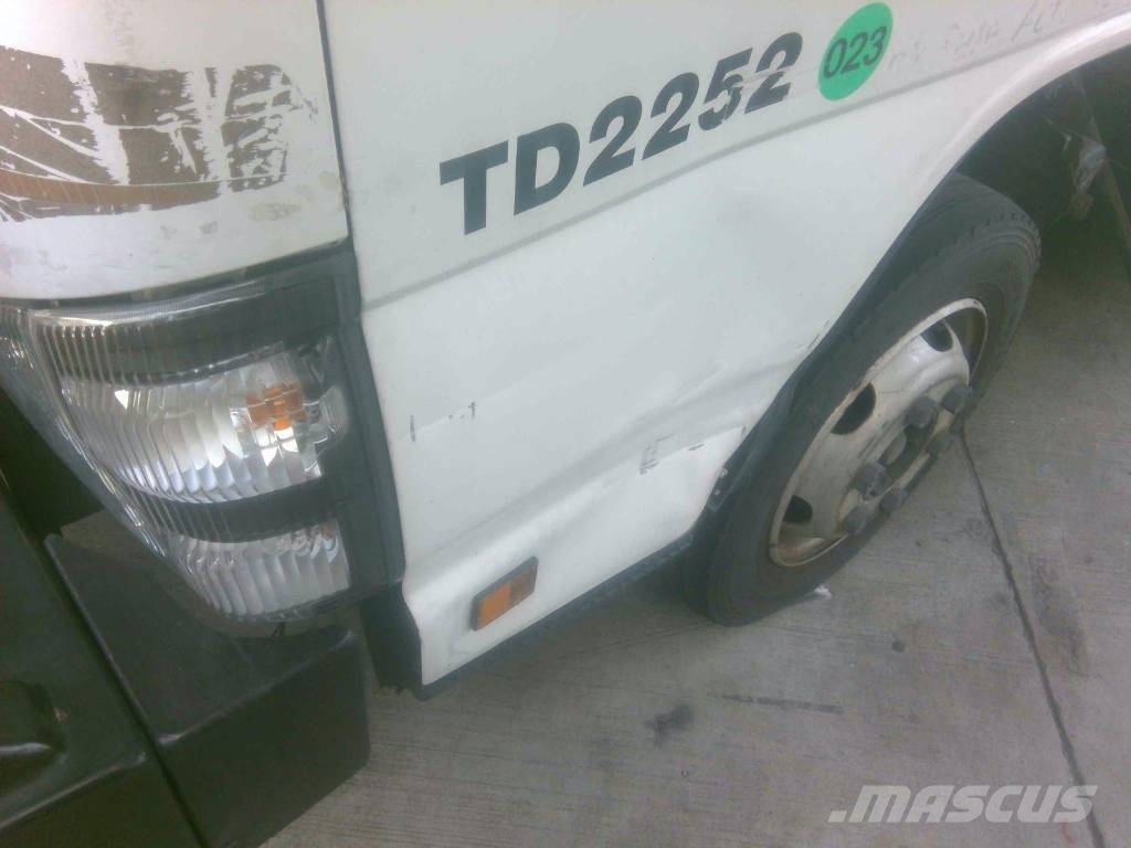 Isuzu NPR Tankwagen