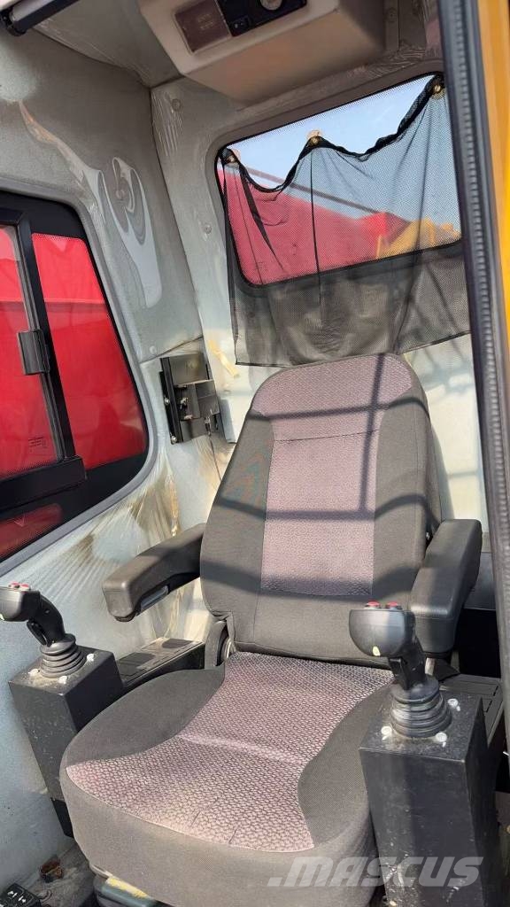 Sany SAC1300C8 Gru per tutti i terreni