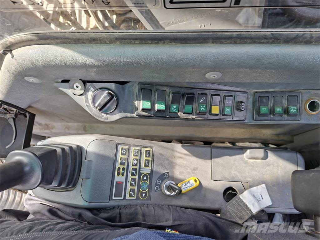 Volvo EC140BLC 履带挖掘机