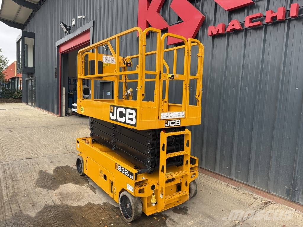 JCB S 3246 E 12m Electric Scissor Lift just 89 hours Škarjaste dvižne ploščadi