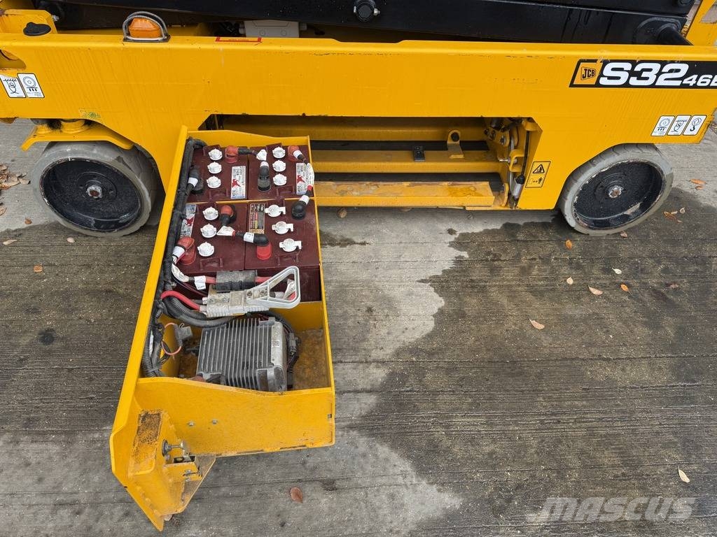 JCB S 3246 E 12m Electric Scissor Lift just 89 hours Škarjaste dvižne ploščadi