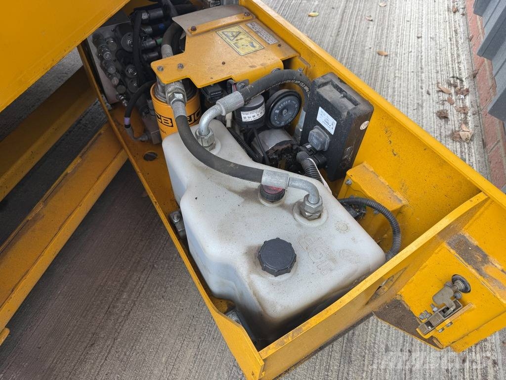 JCB S 3246 E 12m Electric Scissor Lift just 89 hours Škarjaste dvižne ploščadi
