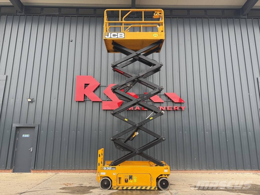 JCB S 3246 E 12m Electric Scissor Lift just 89 hours Škarjaste dvižne ploščadi