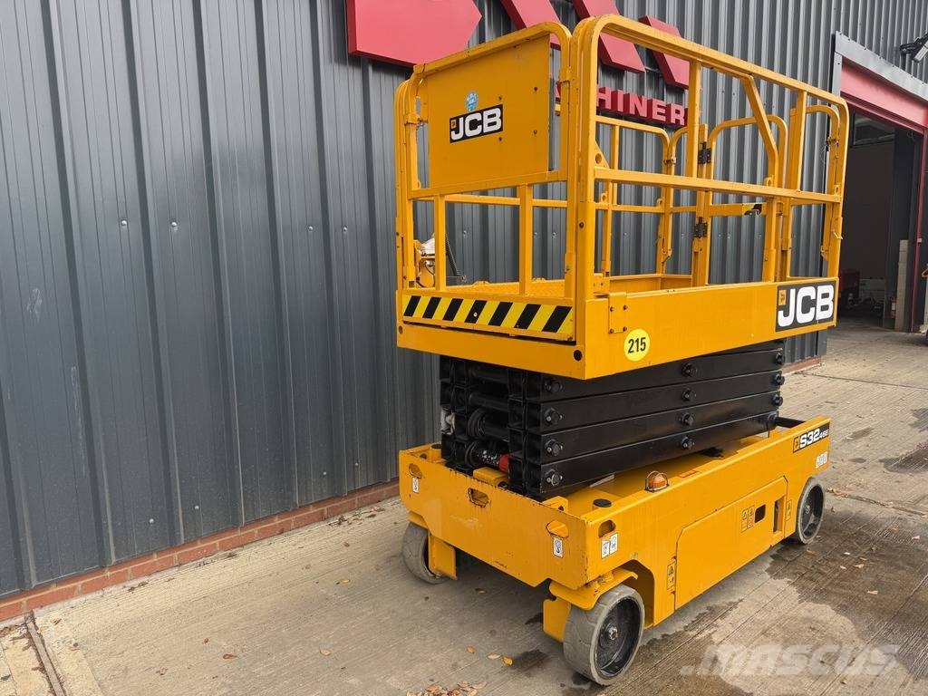JCB S 3246 E 12m Electric Scissor Lift just 89 hours Škarjaste dvižne ploščadi
