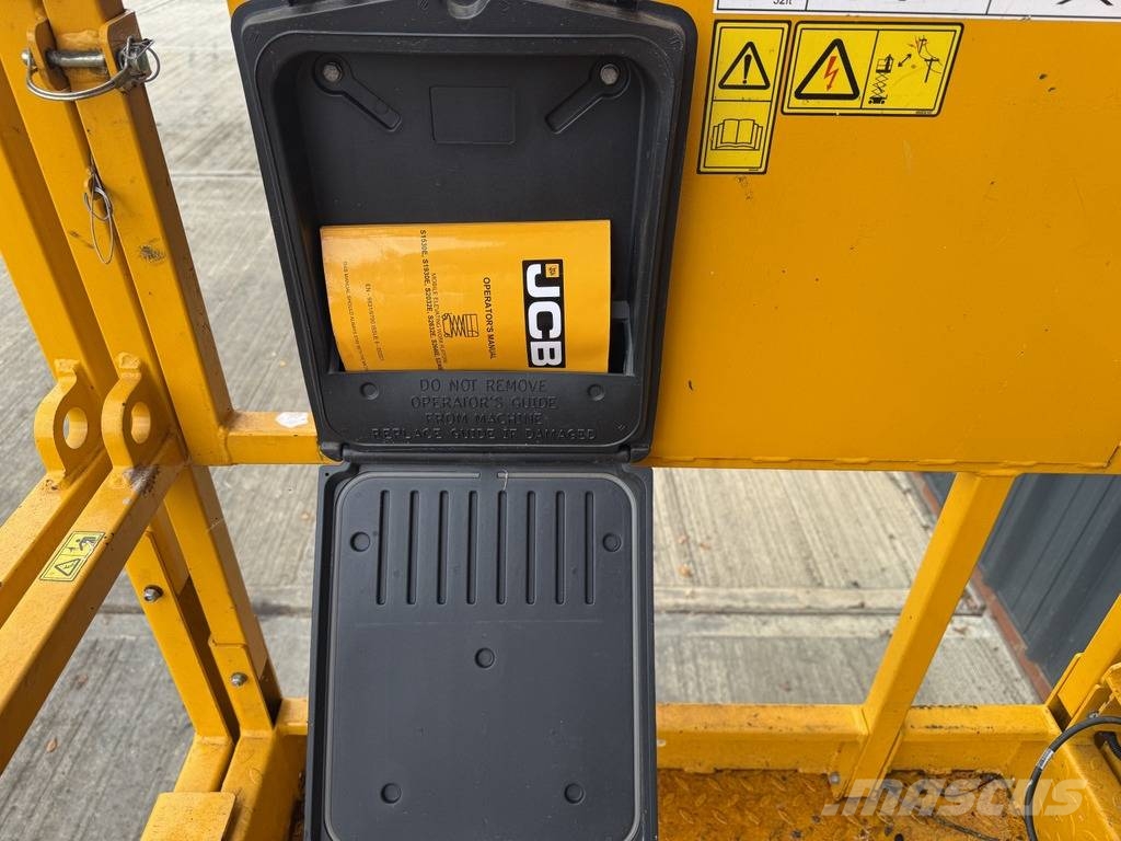 JCB S 3246 E 12m Electric Scissor Lift just 89 hours Škarjaste dvižne ploščadi