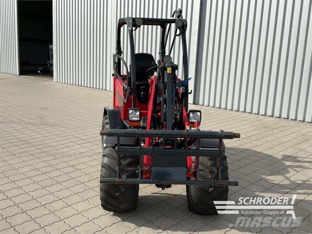 Schäffer 3630 Front loaders and diggers