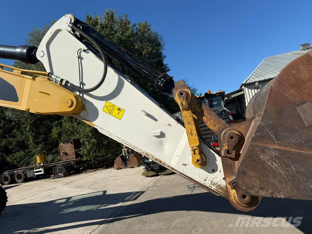 CAT 352 F Crawler excavators