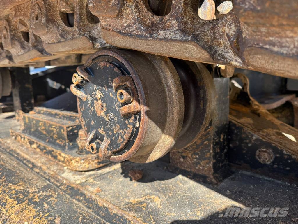CAT 352 F Crawler excavators