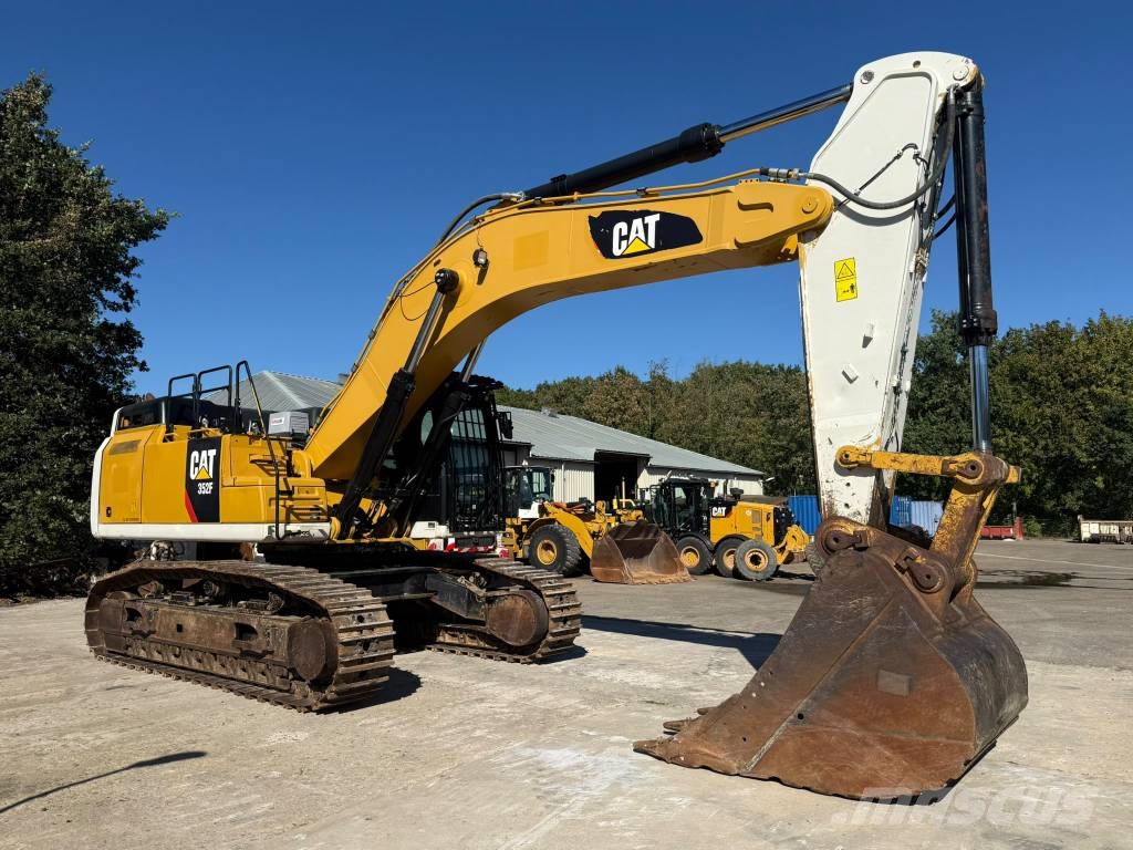 CAT 352 F Crawler excavators
