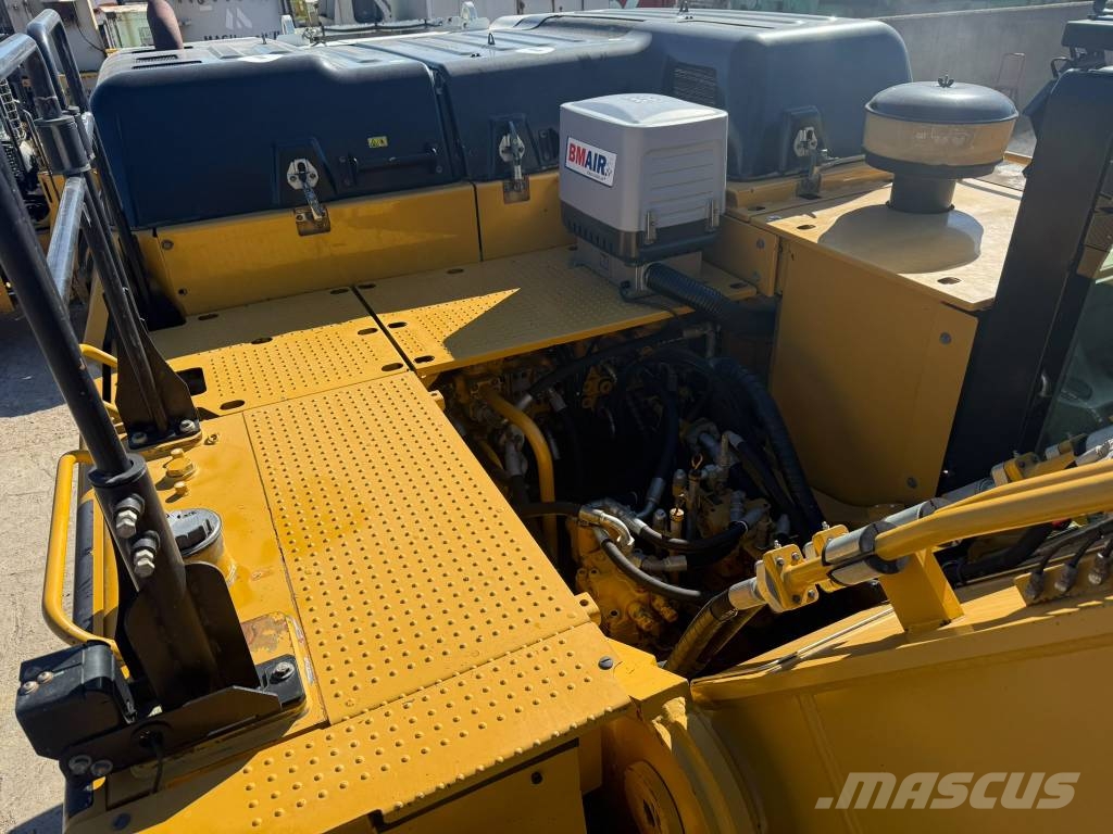 CAT 352 F Crawler excavators