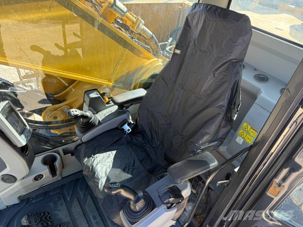 CAT 352 F Crawler excavators
