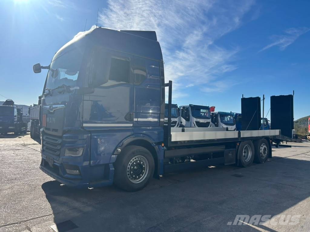 MAN TGX 26.470 Camiones de superficie plana/cabrestantes