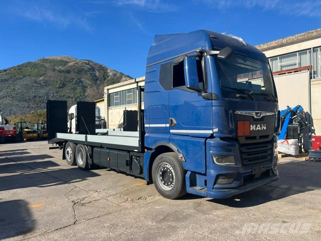 MAN TGX 26.470 Camiones de superficie plana/cabrestantes