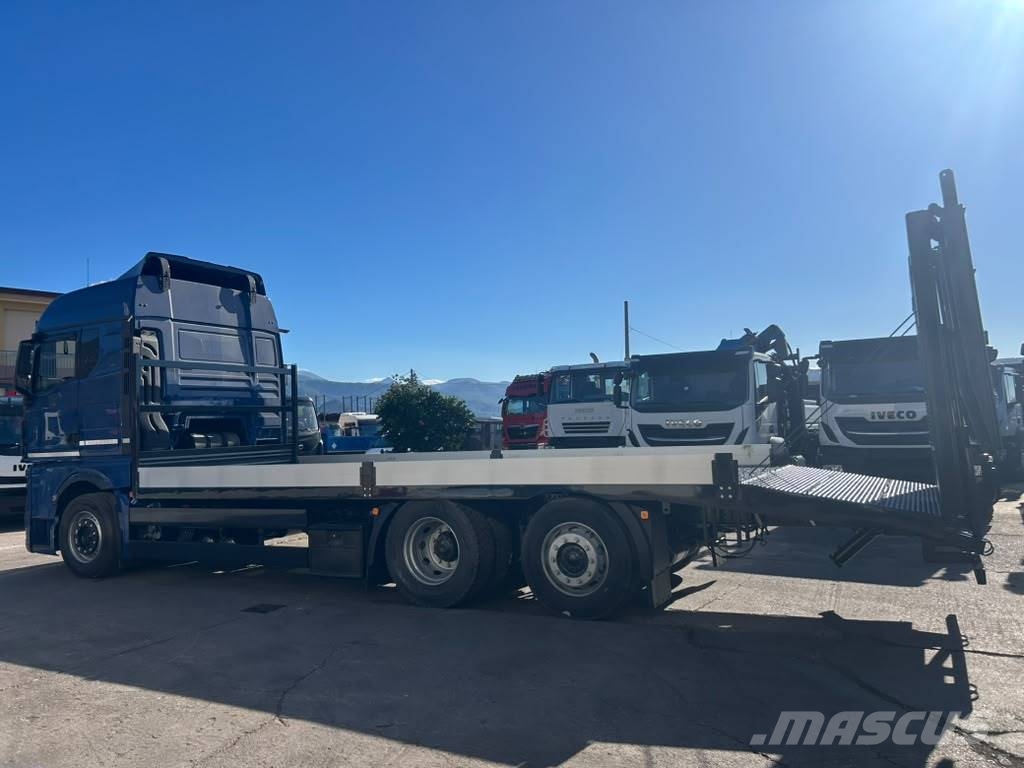 MAN TGX 26.470 Camiones de superficie plana/cabrestantes