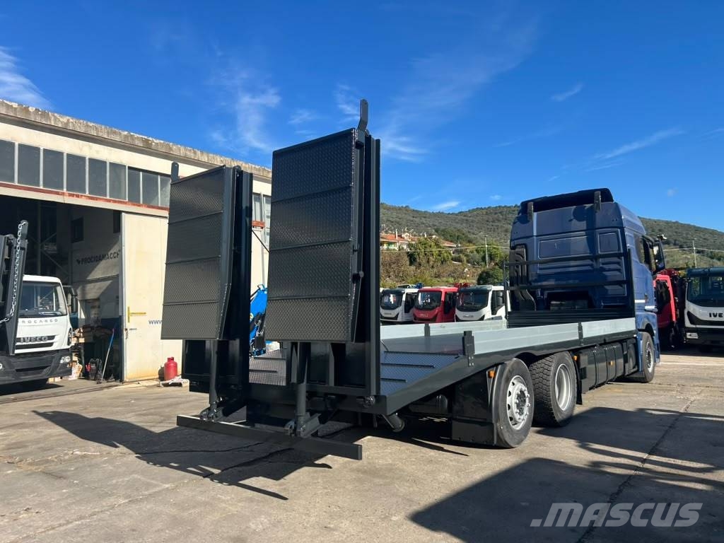 MAN TGX 26.470 Camiones de superficie plana/cabrestantes