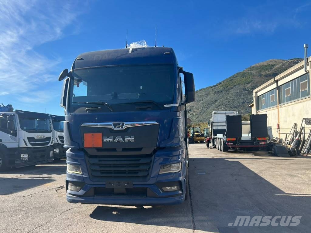 MAN TGX 26.470 Camiones de superficie plana/cabrestantes