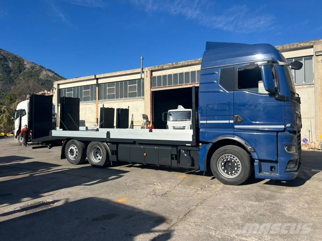 MAN TGX 26.470 Camiones de superficie plana/cabrestantes