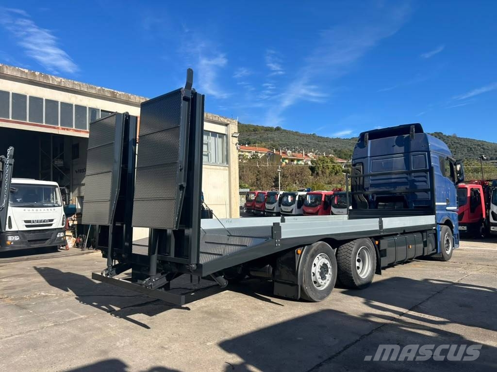 MAN TGX 26.470 Camiones de superficie plana/cabrestantes