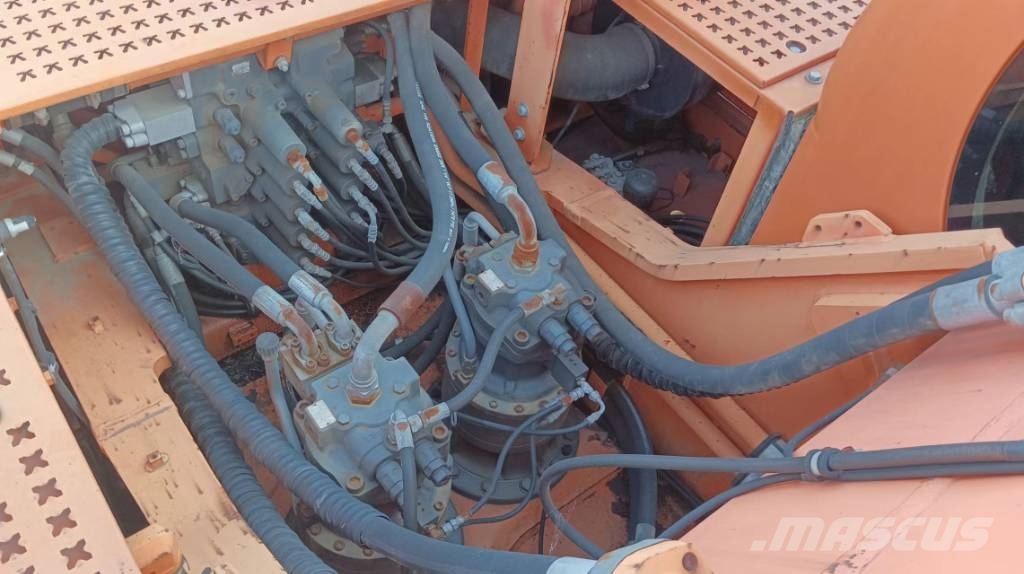 Doosan DX 500 LCA Pásové rýpadlá