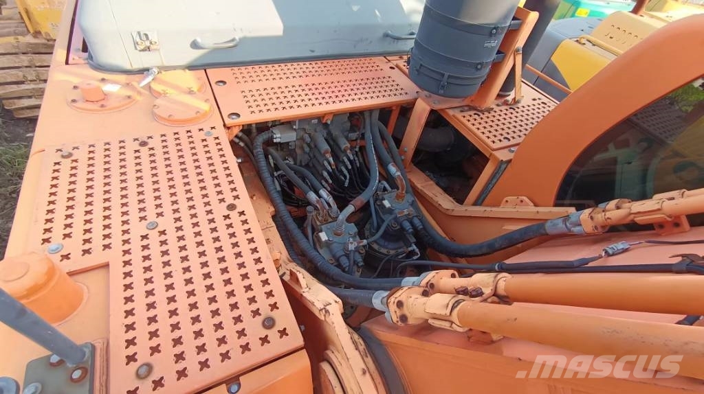 Doosan DX 500 LCA Pásové rýpadlá