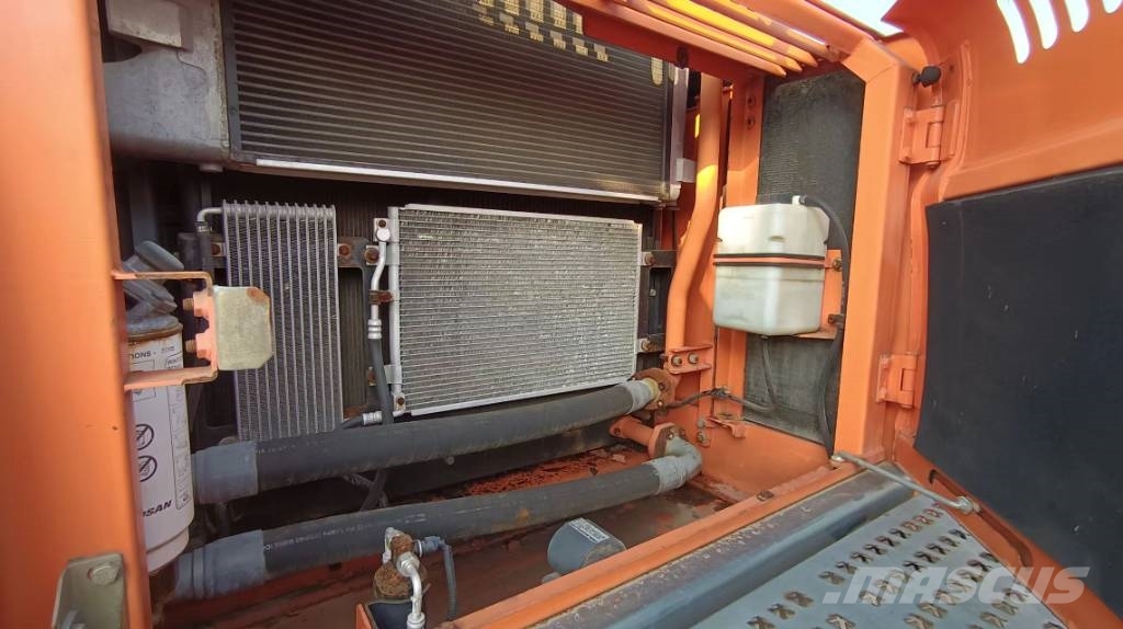 Doosan DX 500 LCA Pásové rýpadlá