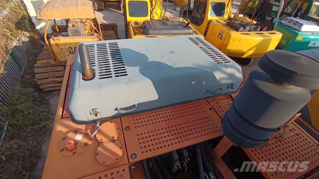 Doosan DX 500 LCA Pásové rýpadlá