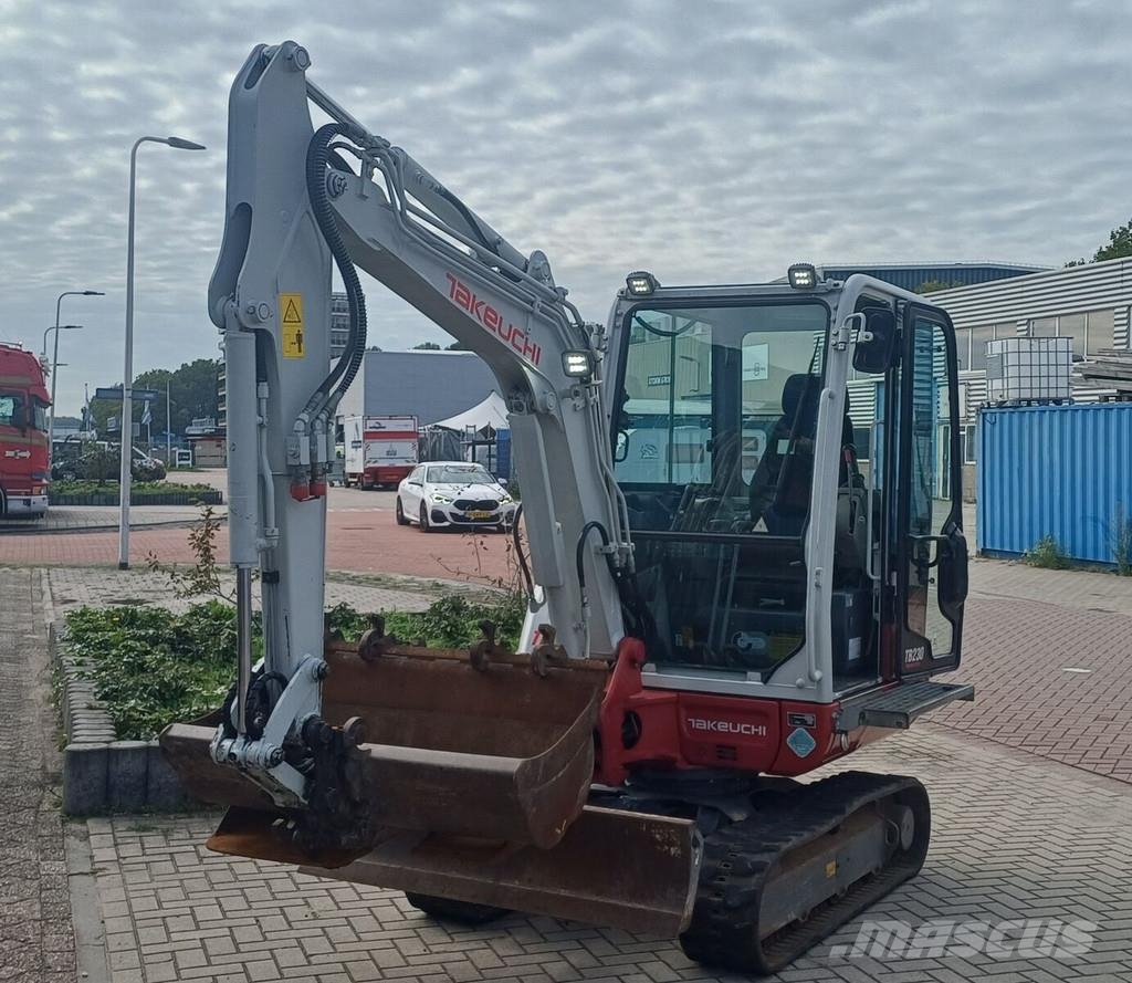 Takeuchi TB230 Minigraafmachines < 7t