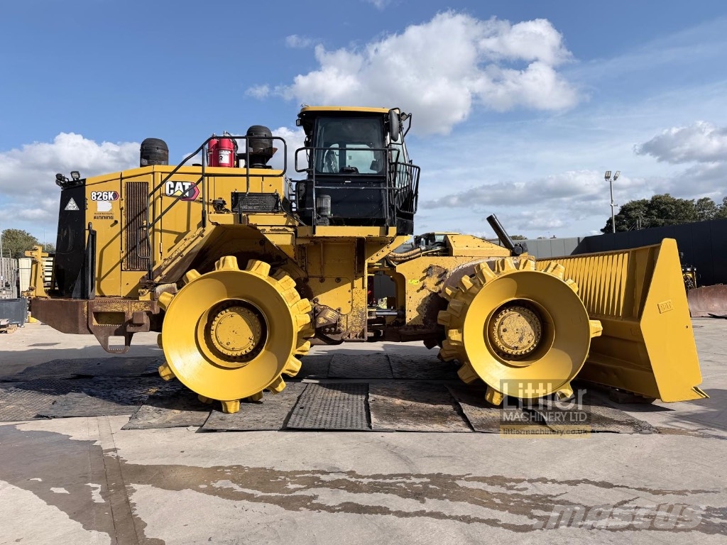 CAT 826 K Nabijači zemlje