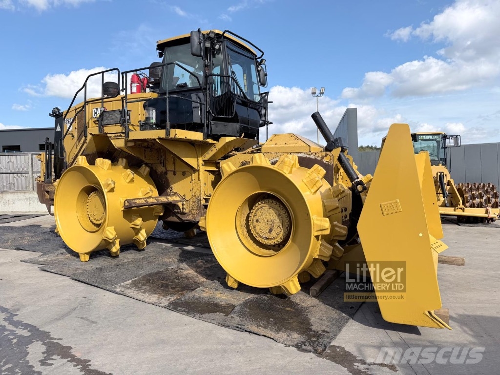 CAT 826 K Nabijači zemlje