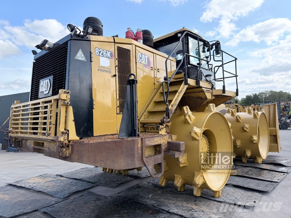 CAT 826 K Nabijači zemlje